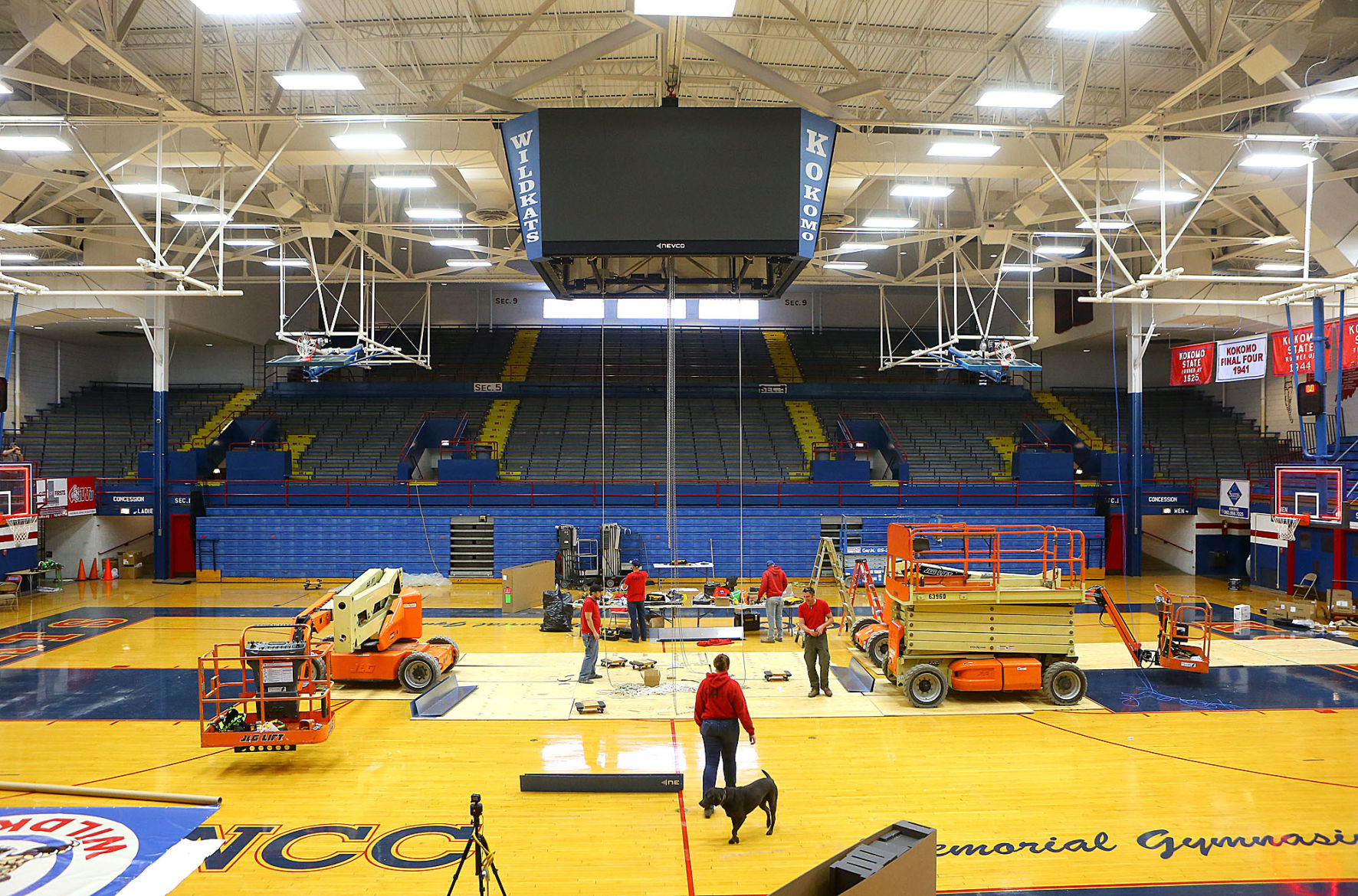 Memorial Gym scoreboard 02.jpg